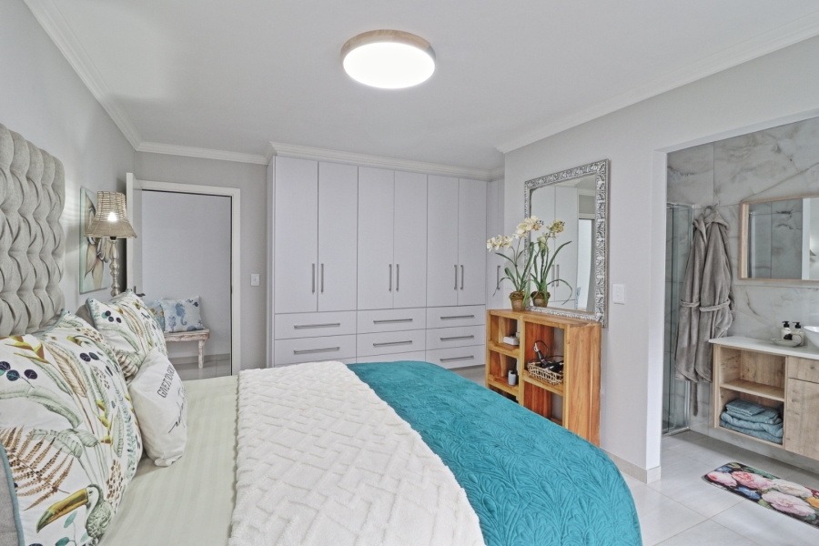 4 Bedroom Property for Sale in Monte Christo Western Cape